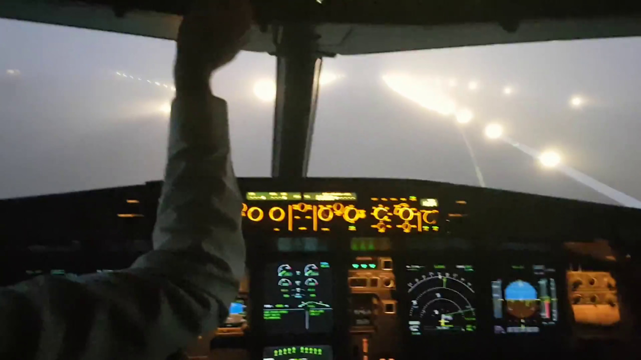 Munich Airport A320 CAT3 Autoland - Low Visibility Approach