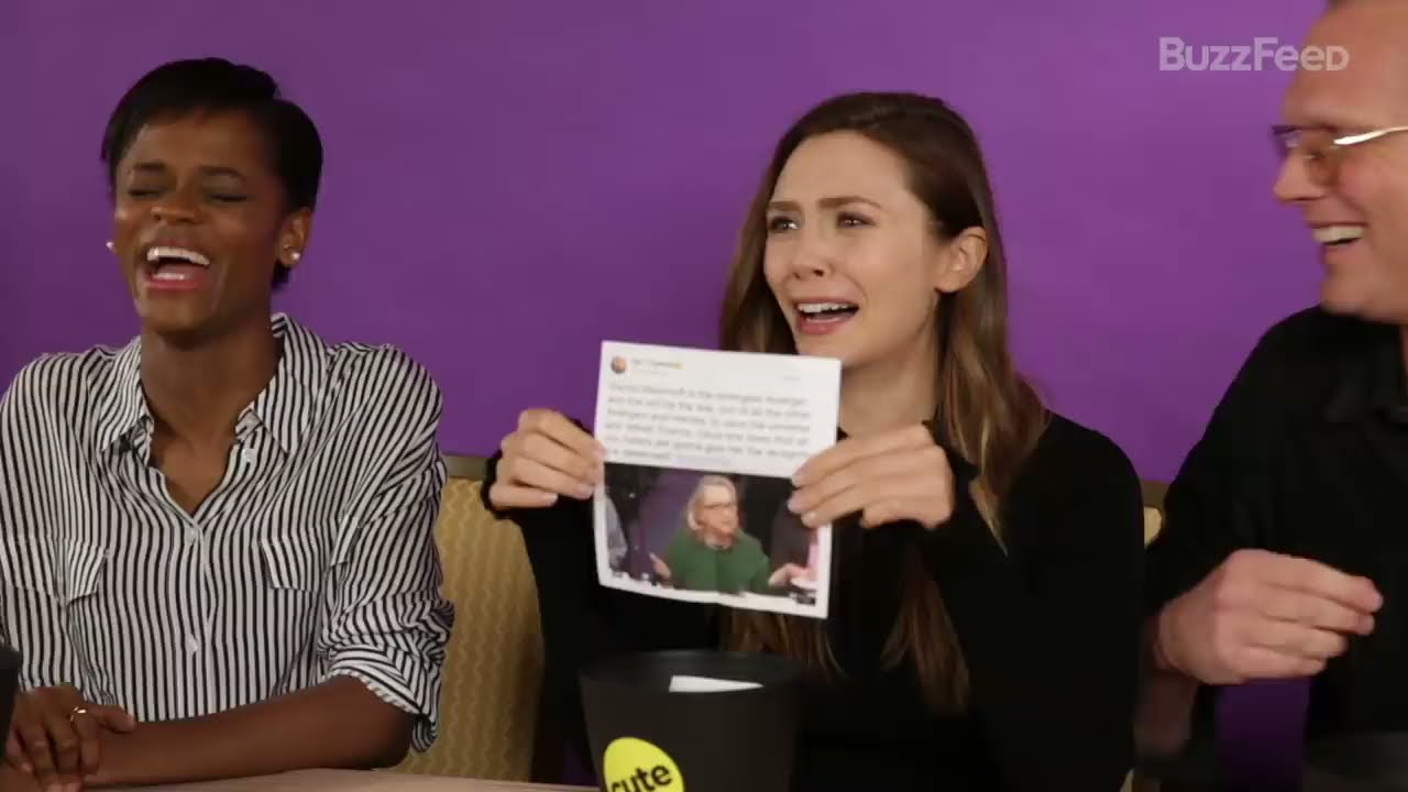 Elizabeth Olsen reading fan tweets