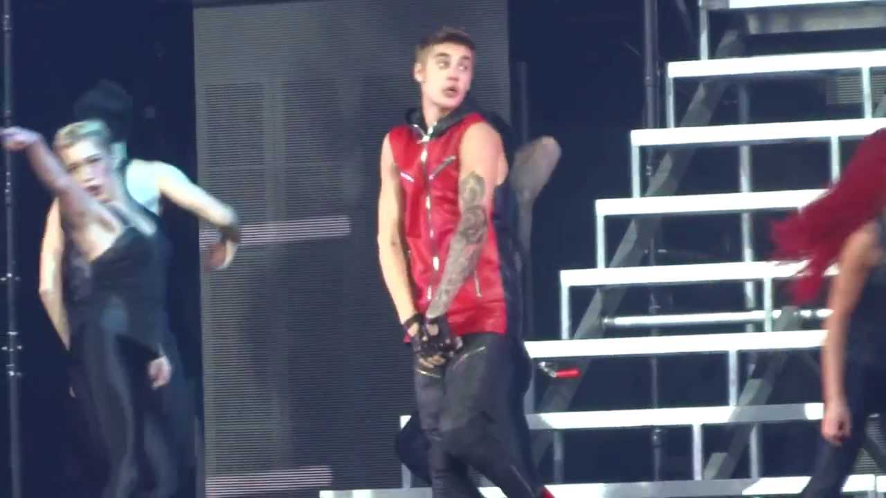 Justin Bieber Boyfriend-Barclays Center 8-2-13
