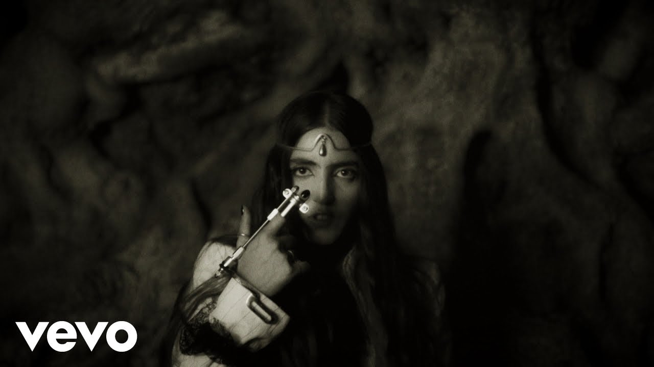 Joan Thiele - Allucinazione (Official Video)