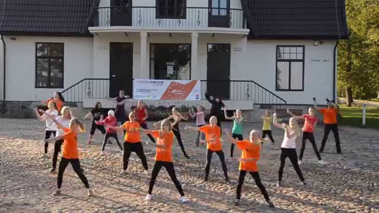 MOVE WEEK 2014 Est K&otilde;pu flashmob