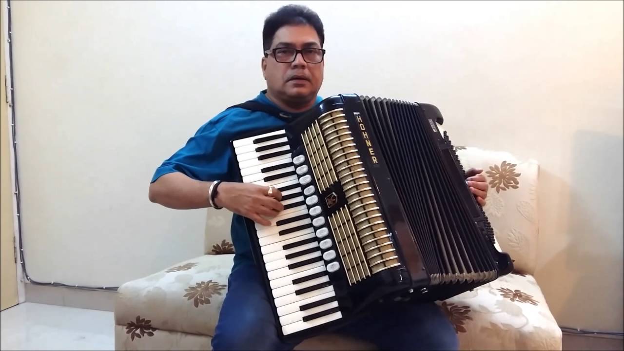 Kisliye Maine Pyar Kiya - Accordion Instrumental by Subhash Parab