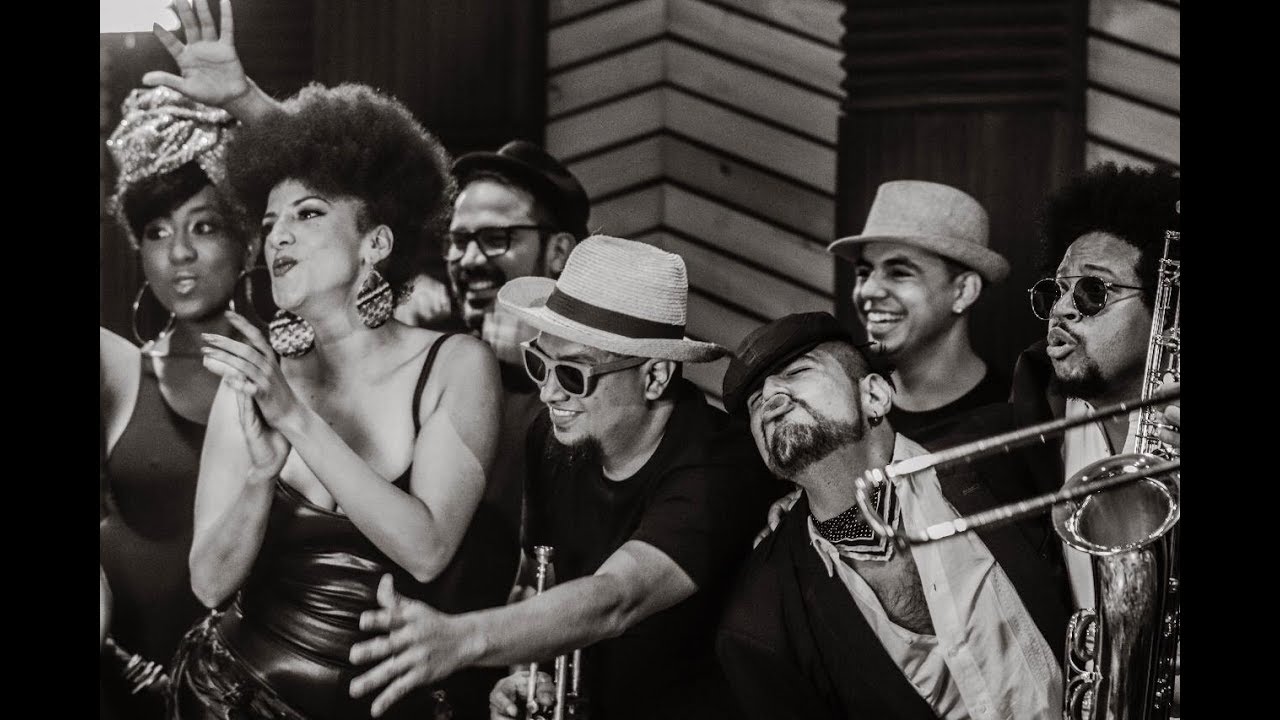 Blurred Lines - The Latinola Project (ft. Juan Fernando Sanchez)