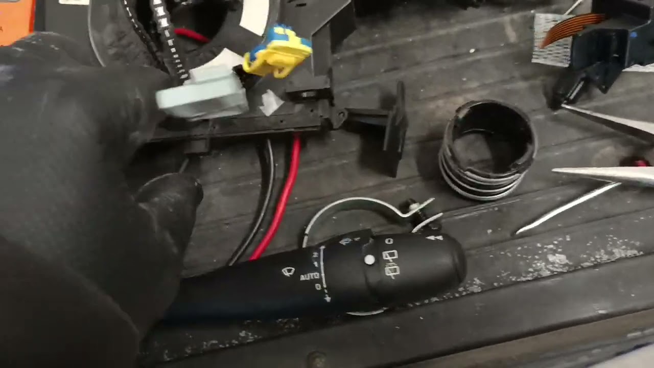 réparation la commande de éclairage Peugeot 307