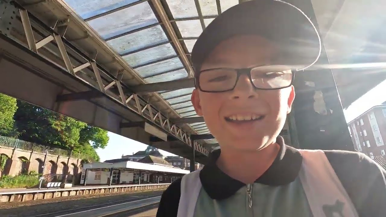 Bradley's Adventures visits Dawlish - By train!