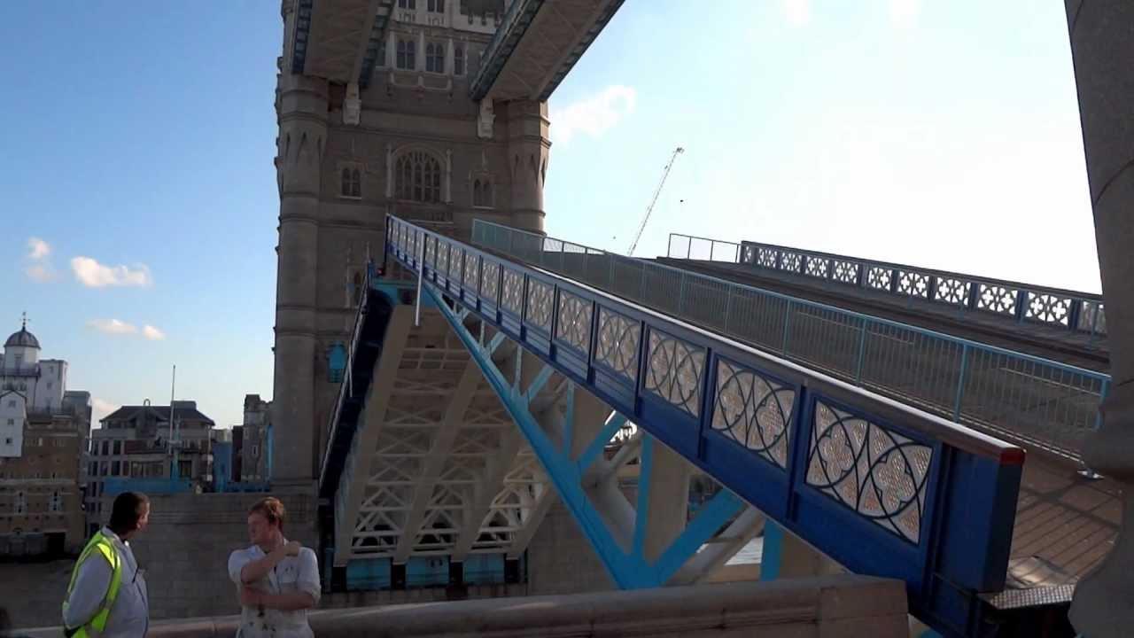 Tower Bridge Opening and Closing, London, England, UK 8/2012