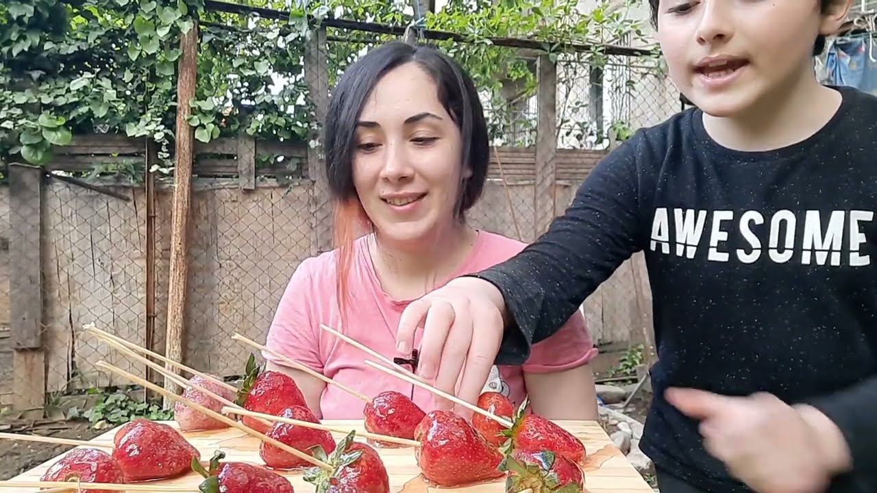 მარწყვი კარამელში🍓ვაკეთებთ მე და ანდრია