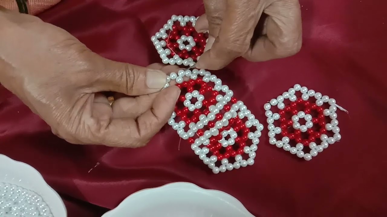 मोत्यांनी विणलेले आकाशदिवा #motiwork #beadswork