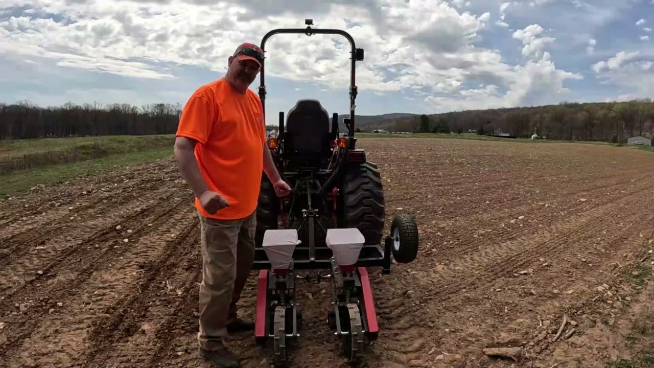 Planting Sweet Corn and Black Oil Sunflower Seeds with Two Row Planter