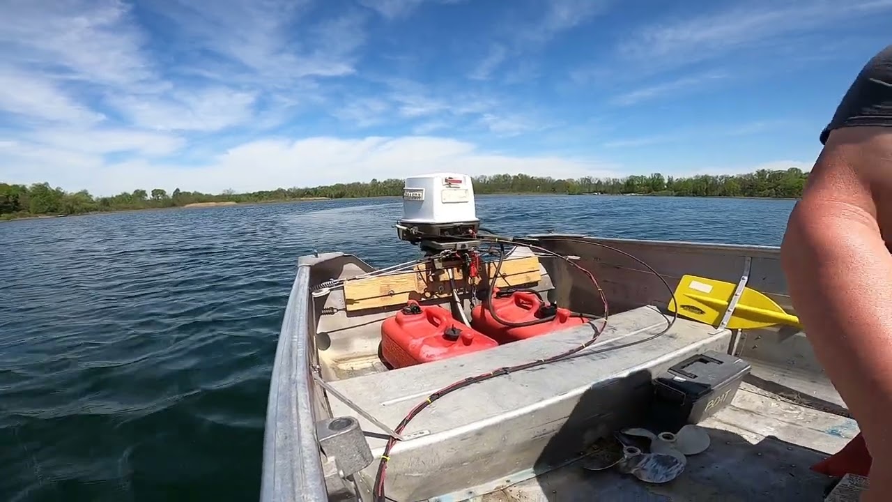 1972 Johnson (JohnErude) 25hp Outboard Motor Lake Test