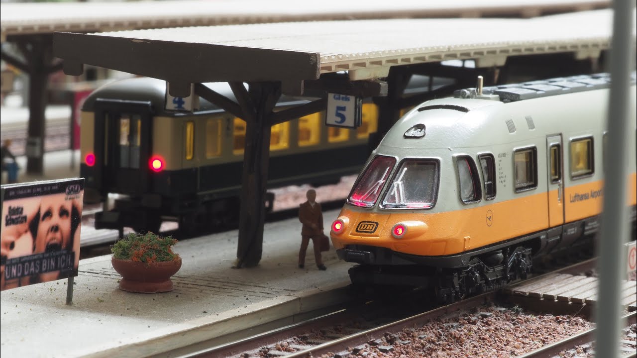 Lima Lufthansa Airport Express N Scale - upgraded and lighted version