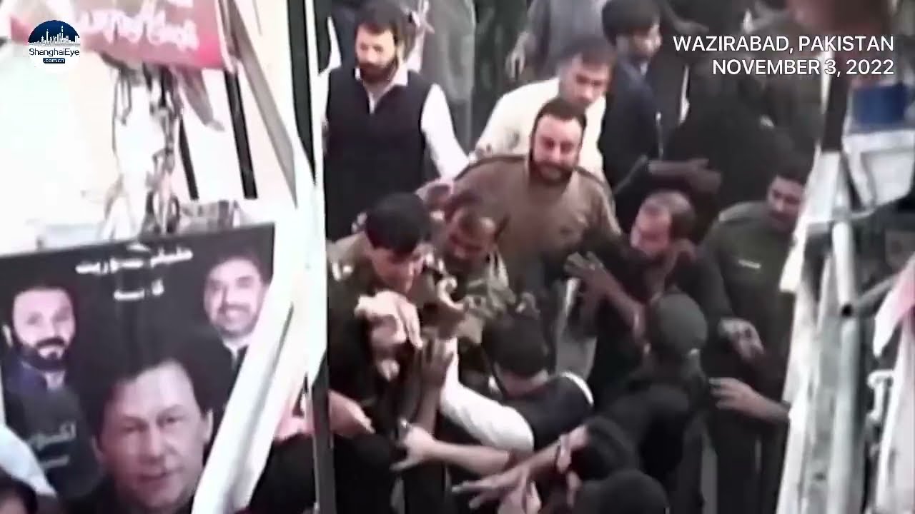 [FULL] Former Pakistan PM Imran Khan being shot in foot and put into vehicle, one suspect caught
