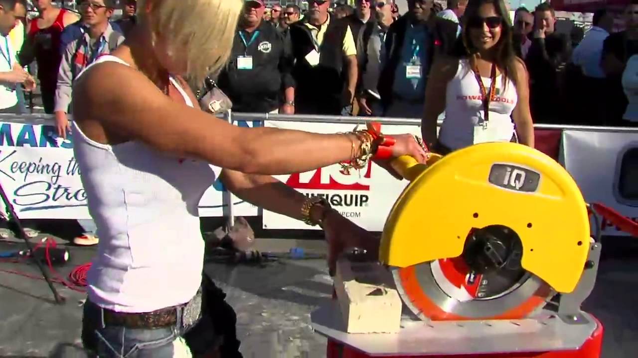 THE iQ360 FROM iQ POWER TOOLS DEMONSTRATES IT'S DUSTLESS CUTTING ABILITY