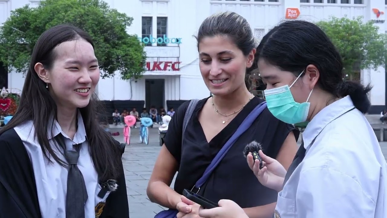 Interview Foreign people In kota tua | English Uprak
