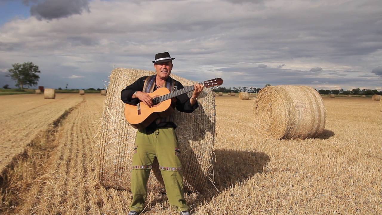 Le Boy Manouche à 100%: Kamotouth Blouma (Clip Officiel-2016)