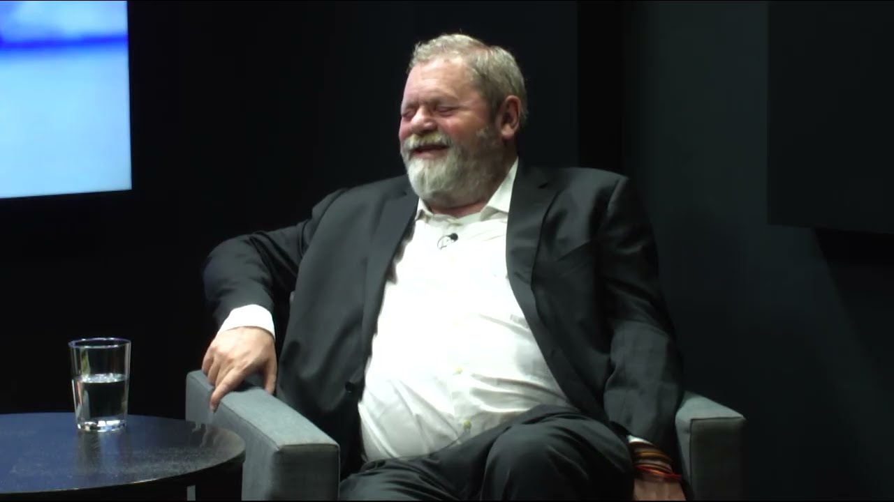 José Luis Corcuera como nunca lo has escuchado: infancia, vocación y sus inicios en política