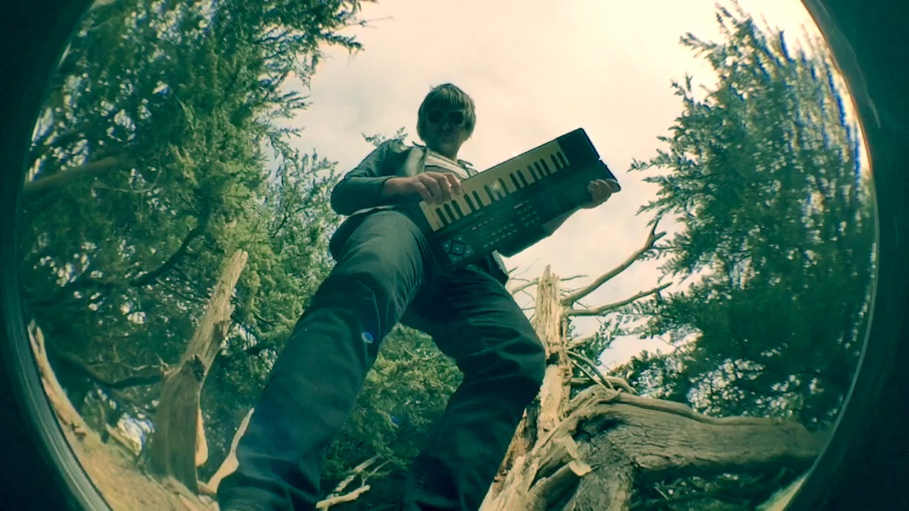 Johnny Moth - Stone Finger
