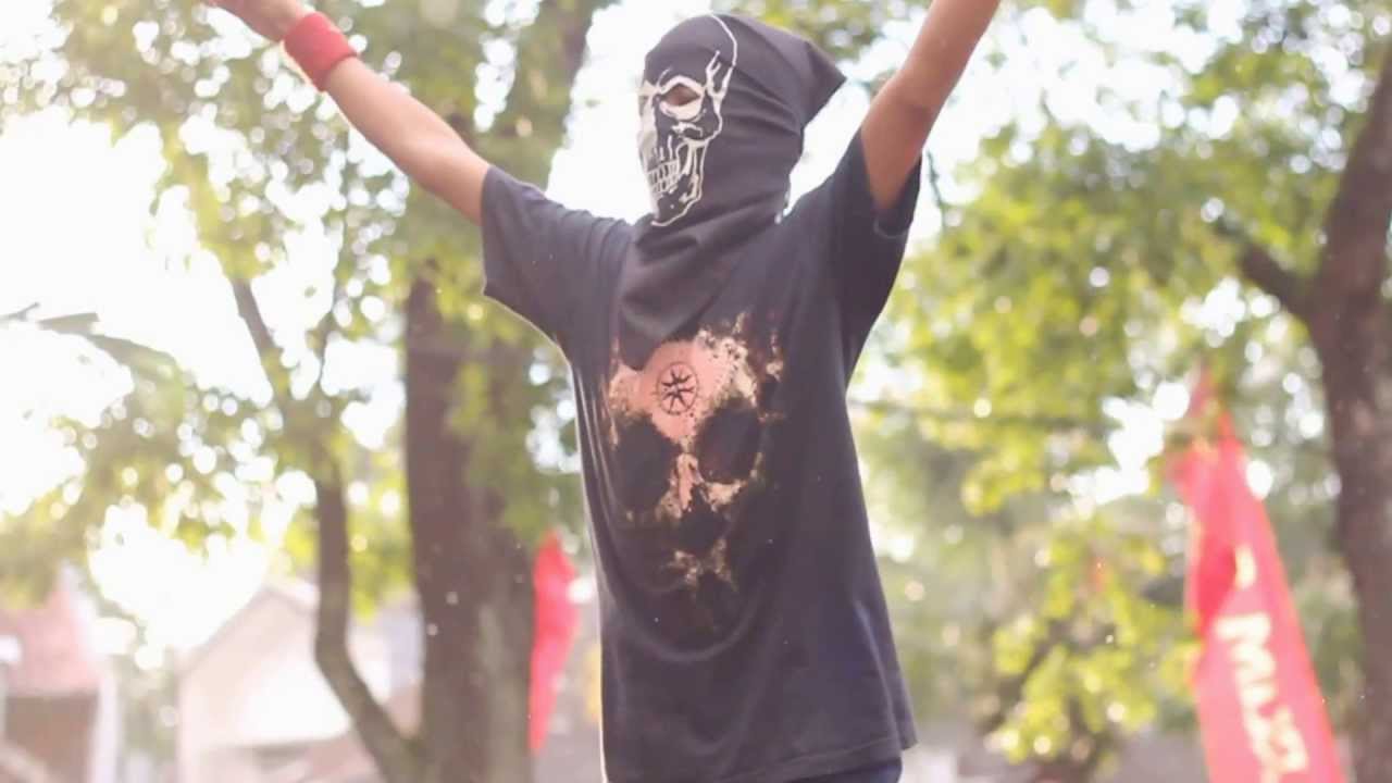 KALUMAN - Membusuk Menjadi Sampah