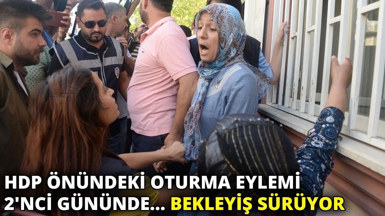 HDP önündeki oturma eylemi 2'nci gününde... Bekleyiş sürüyor