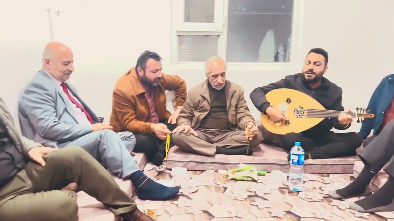 من آخر لقاء وبجمعة ولا أطيب منها بصوت الفنان دجوار قيصر وكل ضيوف ابي وخص نص الخال هشيار ميراني