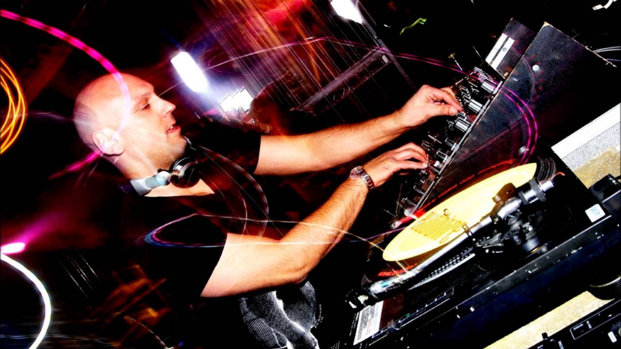 Rob Tissera Essential Mix (14.03.04)