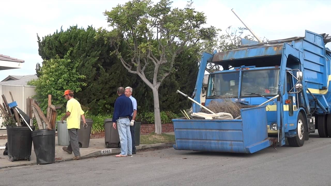 Newport Beach Trash - THE FINALE: Friday - Part 1