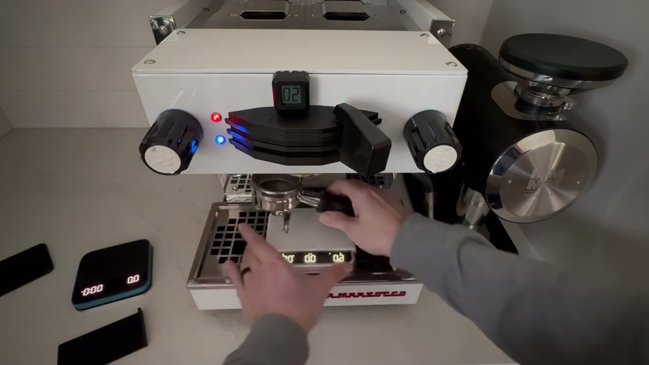 Bookoo Themis Ultra Vs Acaia Lunar La Marzocco edition