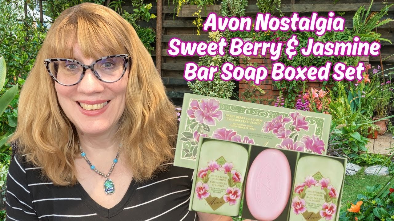 Avon Nostalgia Sweet Berry & Jasmine Bar Soap Boxed Set
