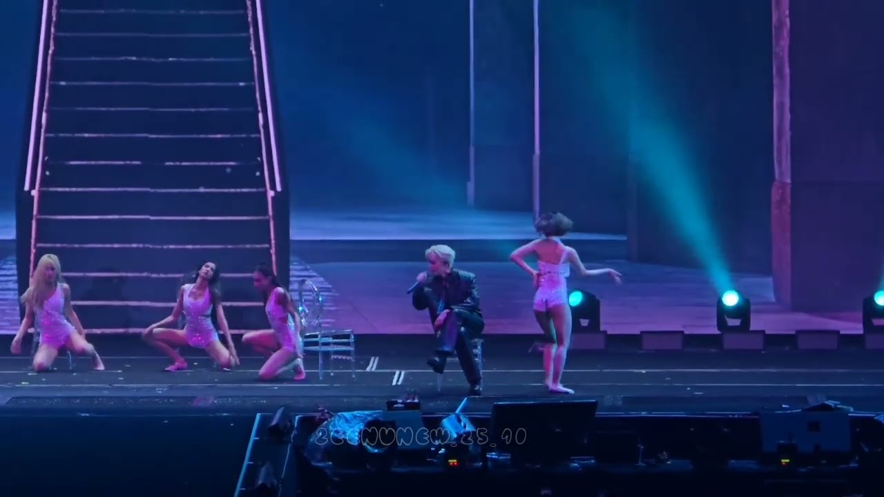 เพลง Hit Me Up 💪🏻 by ZEE & Timethai ZEENUNEW 2ND CONCERT #ZNNCrazyInLoveConcert #timethai #zeepruk 