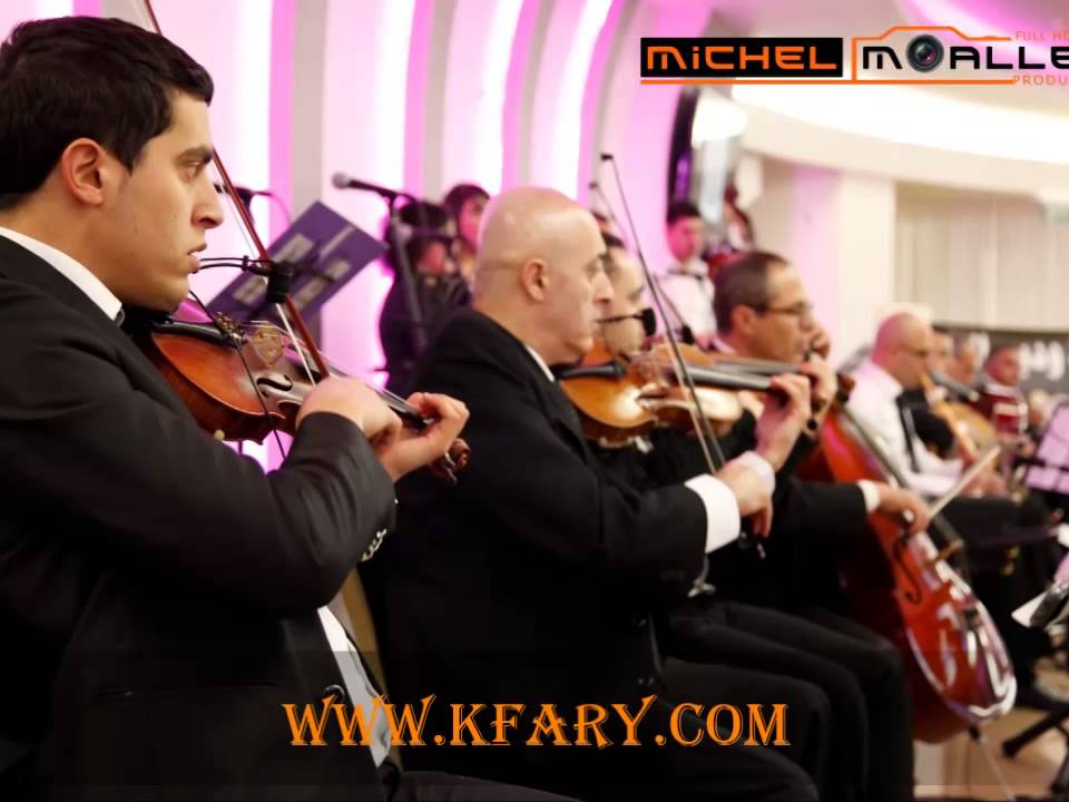 القدير مصطفى دحلة في اغنية جيران الحجر من امسية طائر الروح  kfary