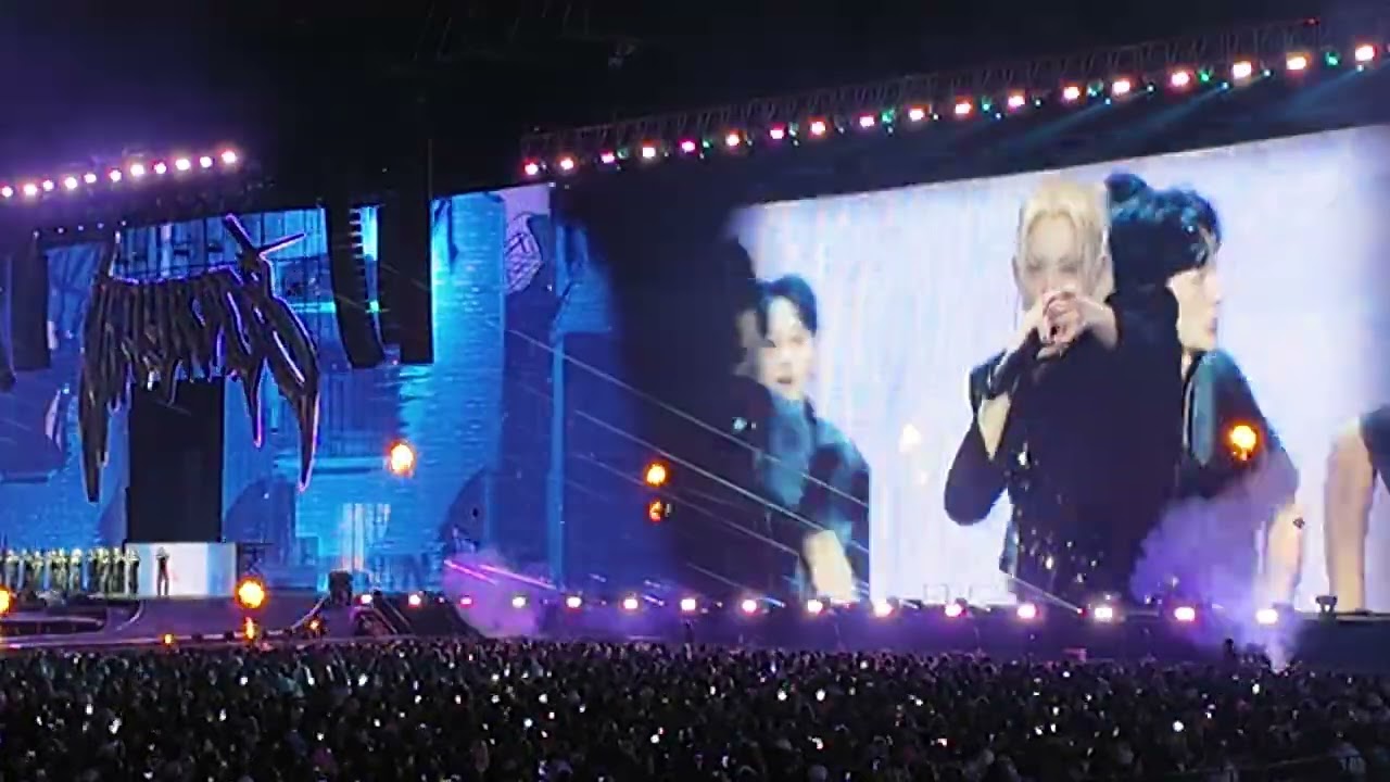 (Felix, Han)Truman at Stray Kids Dominate: Celebrate Incheon Concert 20251019 Part6