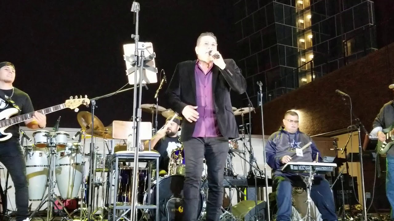 Stevie D and The All Star Cast - Vuelvo/Calla