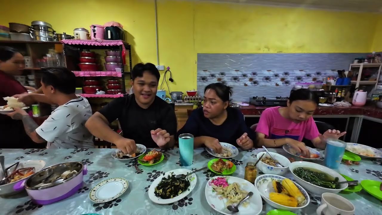 BUJANG SIGAT MASAK IKAN PANSUH PERMINTAAN CUCU BARU SAMPAI DARI JOHOR / MAKAN MALAM BERSAMA FAMILY /