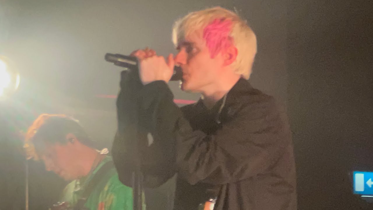Waterparks - ANY MINUTE NOW (Live In Birmingham) 