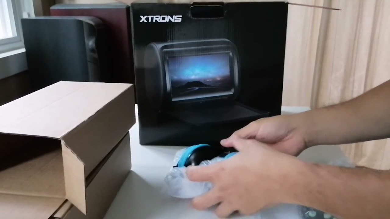 Unboxing Xtrons HD928THD Headrest DVD