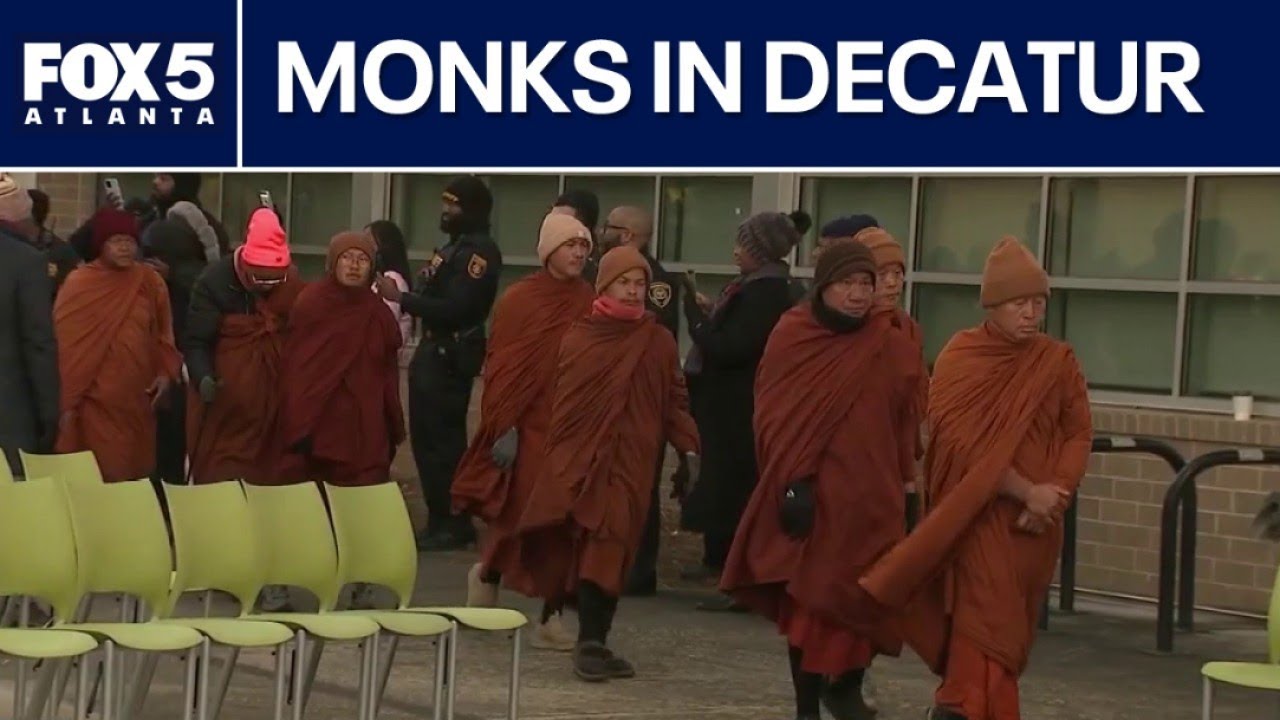 Buddhist monks stop in Decatur | FOX 5 News