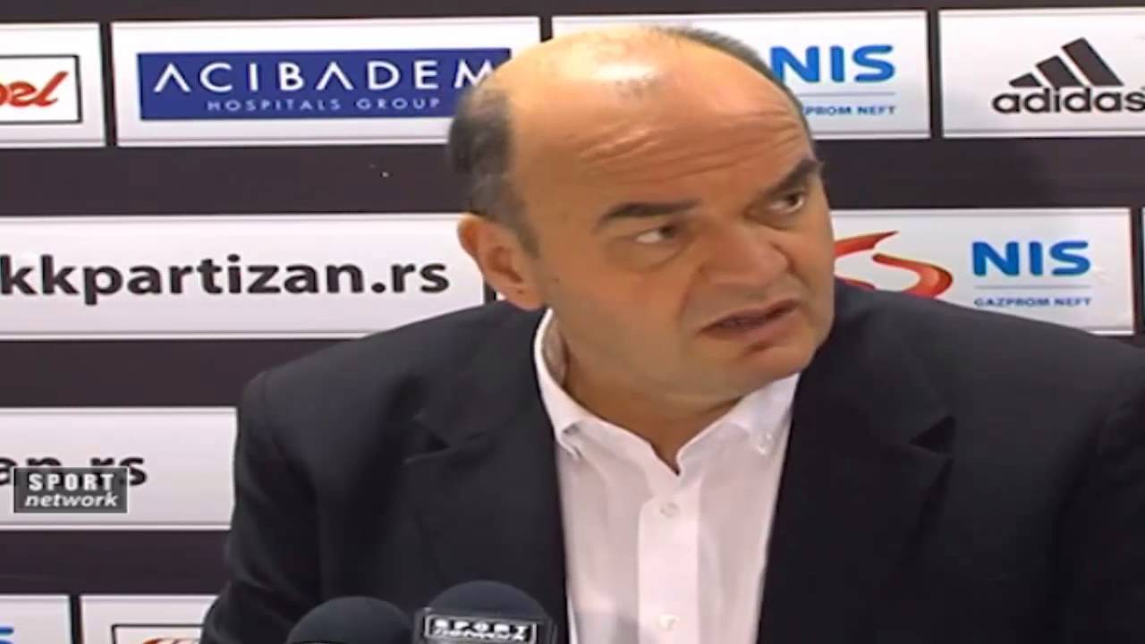 Dule Vujošević o Vučiću-Saradjivao bih kad se raspadne uranijum...za 20000.god!