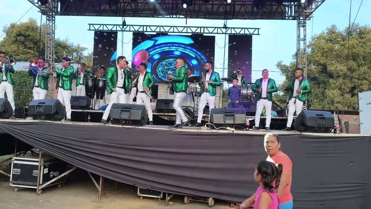 Roman iriarte Laurita garza