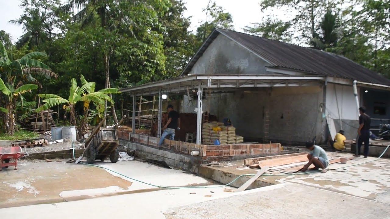 House finished, blessed, celebrated