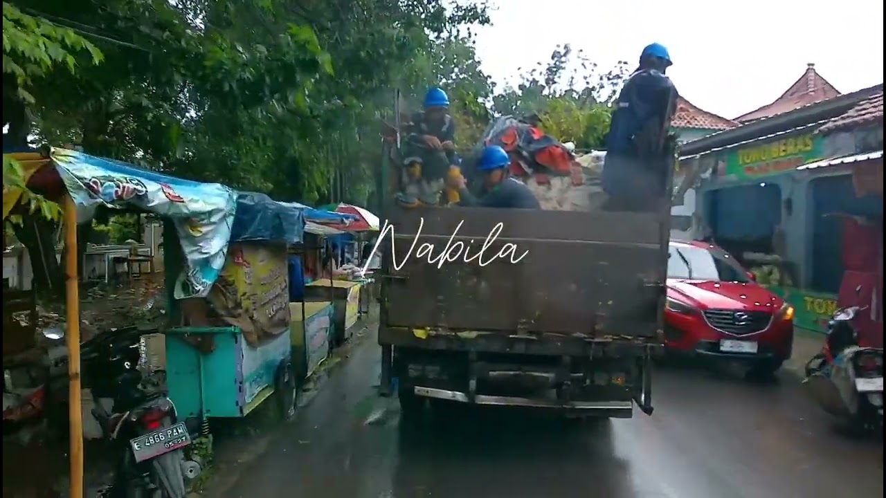 Jalan pasar baru ke pande bunderan mangga 