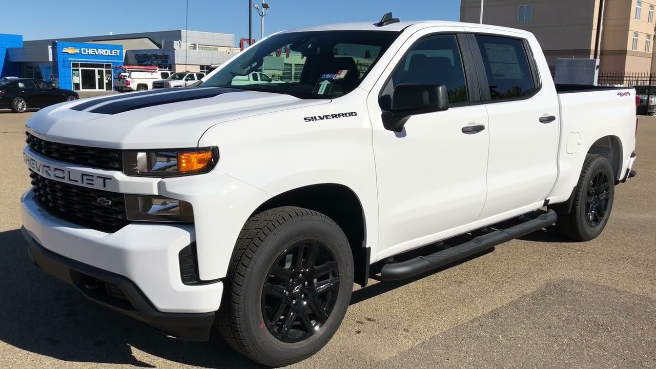 2021 Chevrolet Silverado 1500 Custom Review
