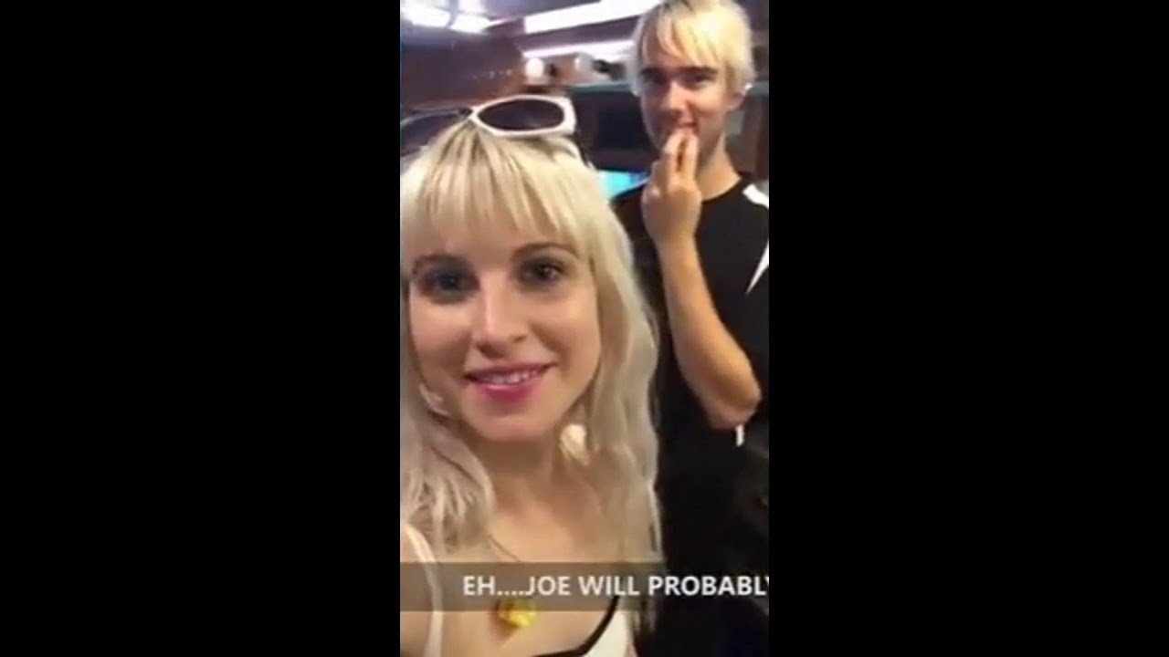 Hayley wants to kick Joey out of Paramore