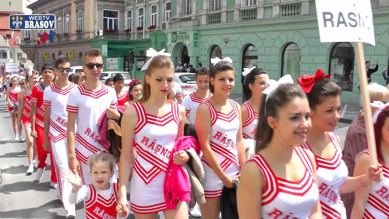 Parada majoretelor - campionatul national Brasov 2013