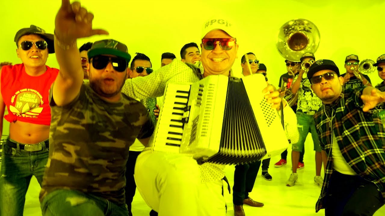 LA NALGONCITA  - (La cumbia del manigüis) PEPE GOMEZ JR. y SU GPO. UNION 82 Ft. BANDA LA FREGONA