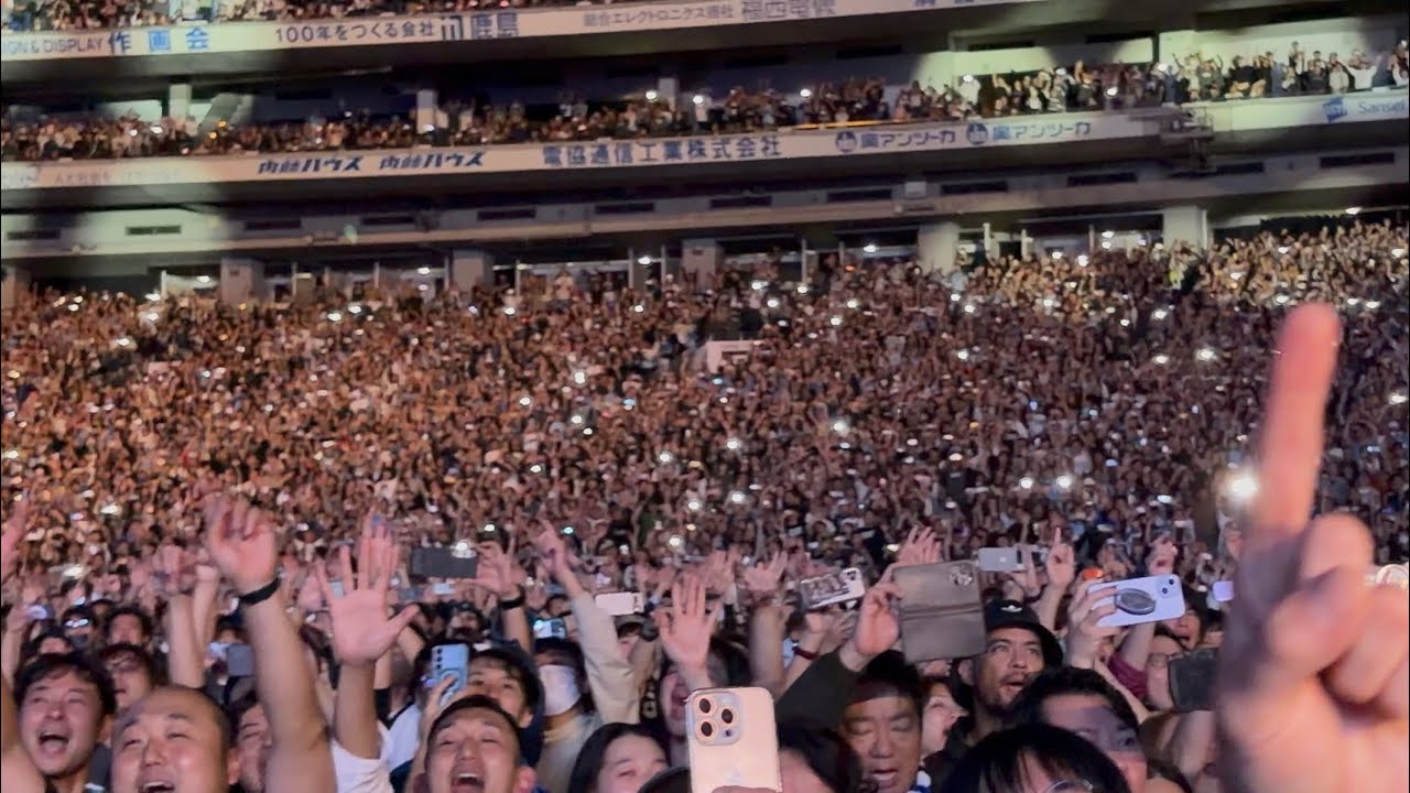 Don't Look Back in Anger - oasis [Live at Tokyo Dome, Day 2]