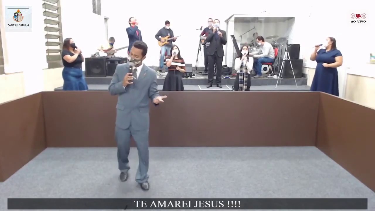 Banda do Jd. Miriam cantando 