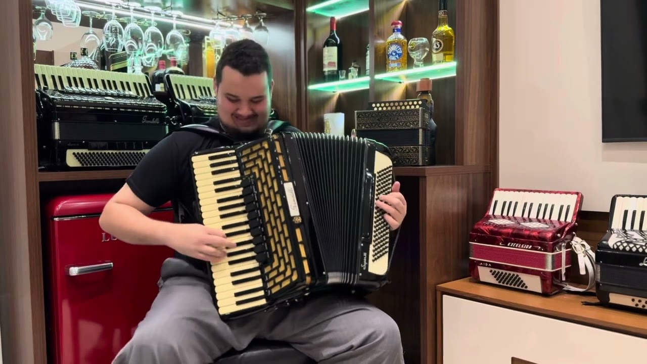 João Pedro Cruzeni scandalli Prestigie 50th