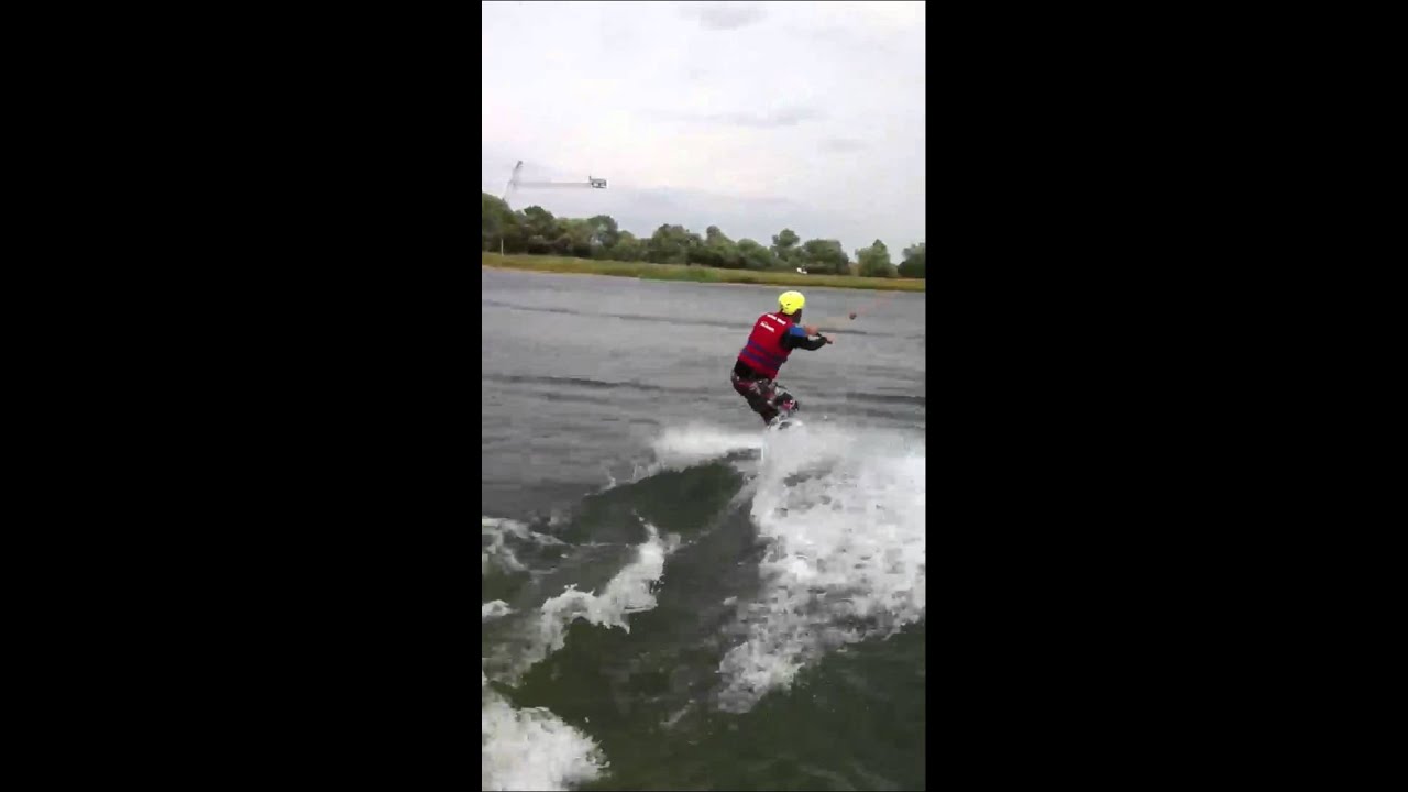 Wakeboard Fail at box end