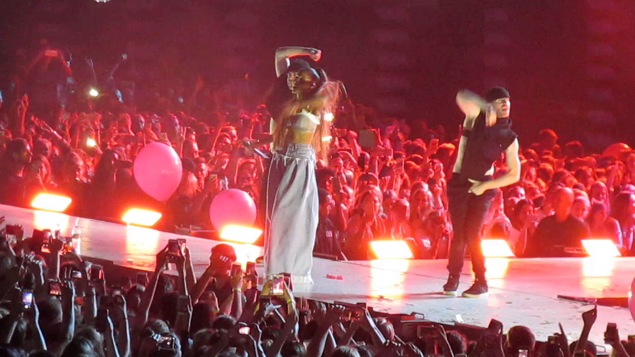 Ariana Grande - Into You Dangerous Woman Tour Amsterdam
