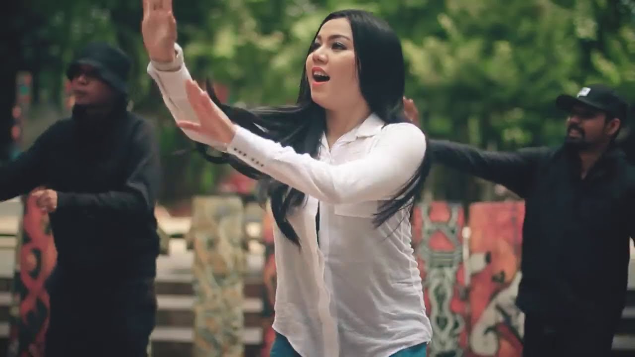 Retta Sitorus - KAKA ALOPA  (Official Music Video)